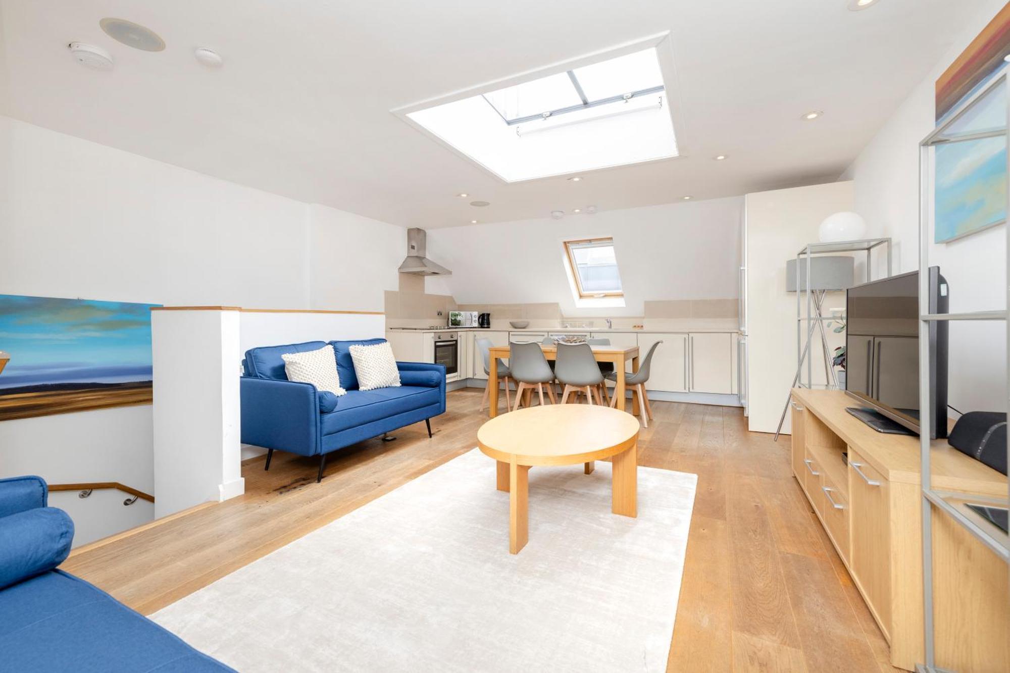 Ferienwohnung Joivy Superb Flats In The Heart Of EDI Exterior foto