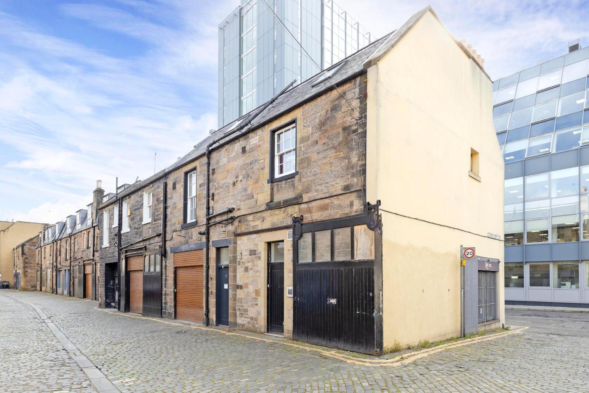 Ferienwohnung Joivy Superb Flats In The Heart Of EDI Exterior foto