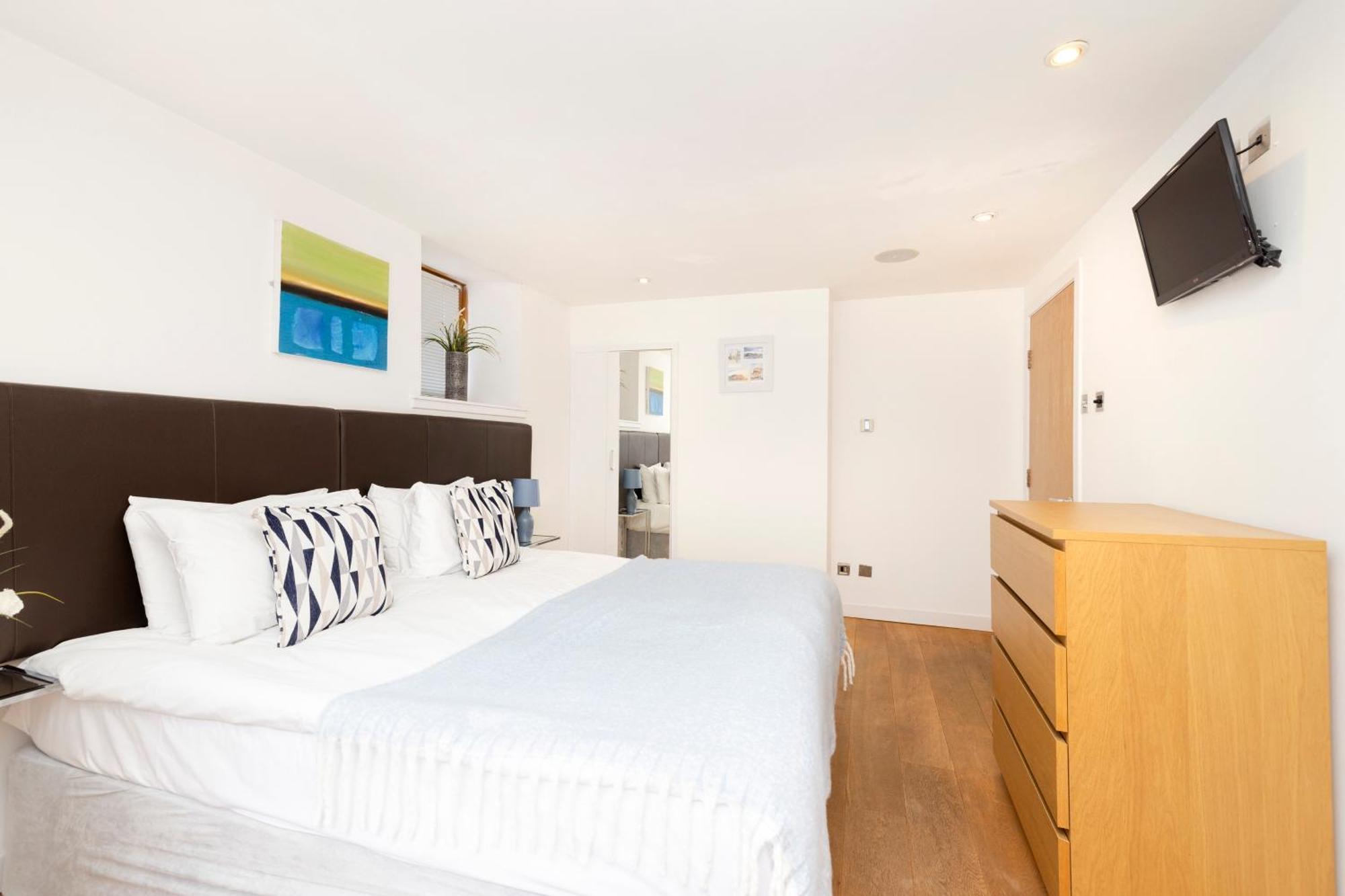 Ferienwohnung Joivy Superb Flats In The Heart Of EDI Exterior foto