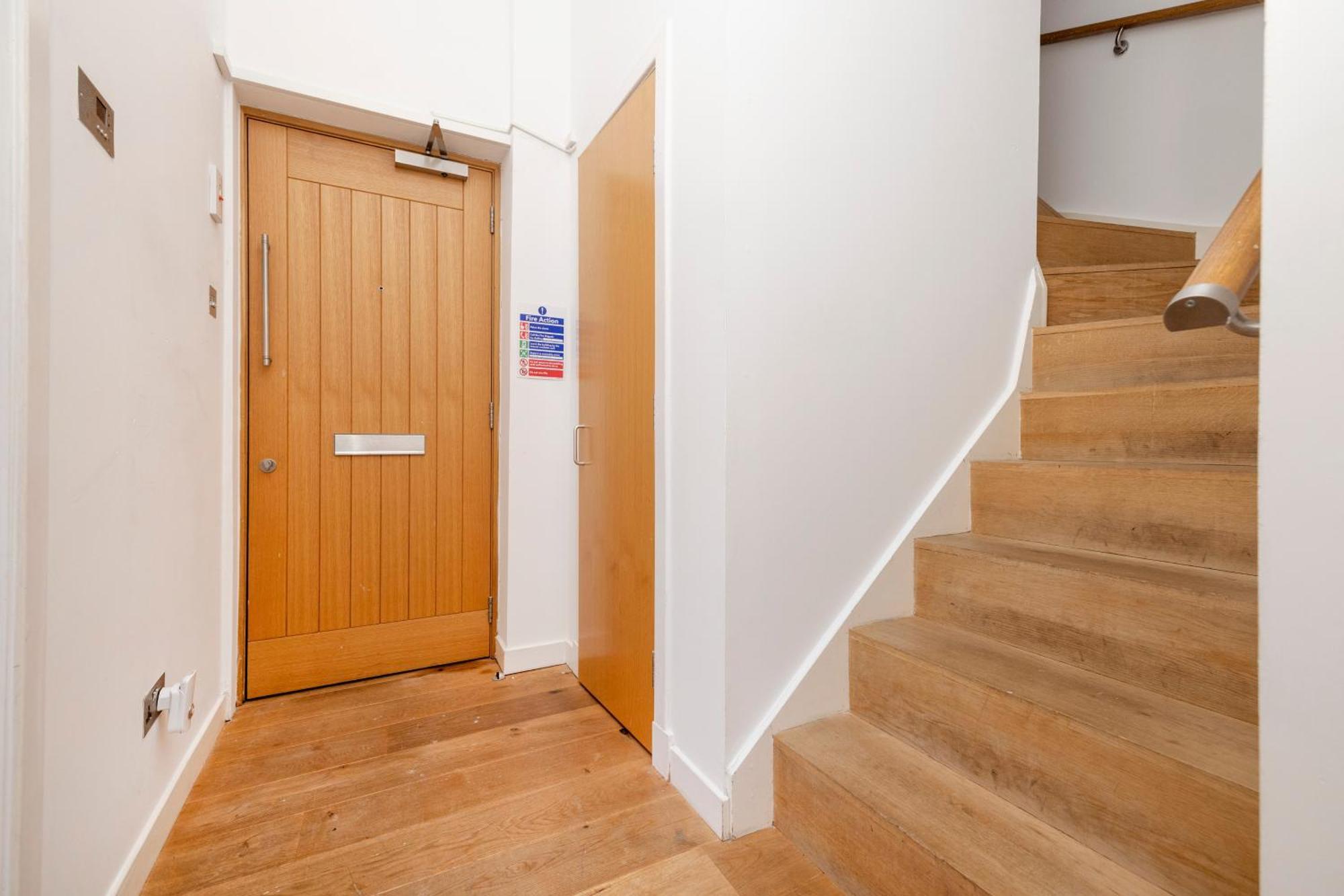 Ferienwohnung Joivy Superb Flats In The Heart Of EDI Exterior foto