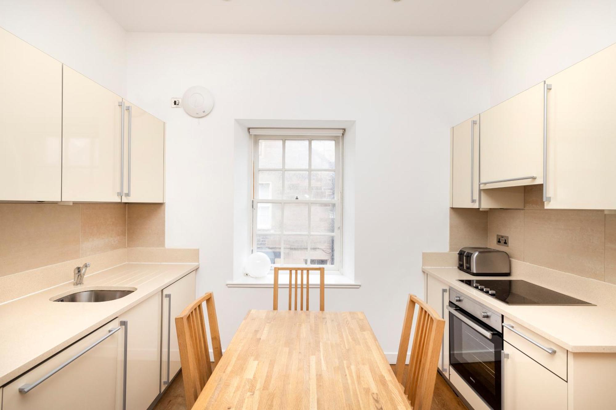 Ferienwohnung Joivy Superb Flats In The Heart Of EDI Exterior foto