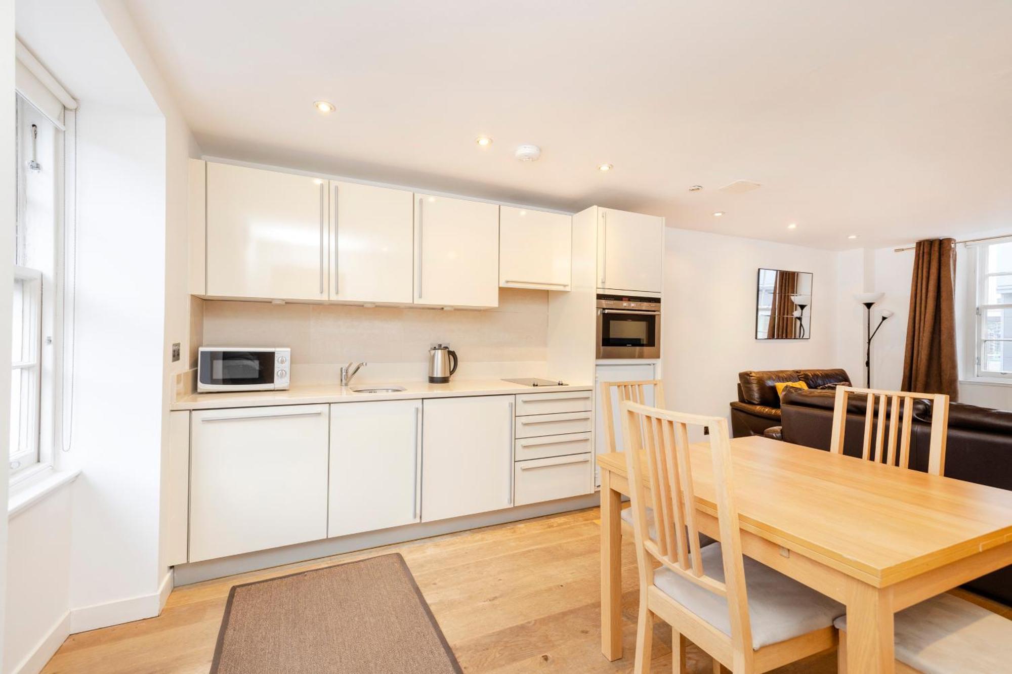 Ferienwohnung Joivy Superb Flats In The Heart Of EDI Exterior foto