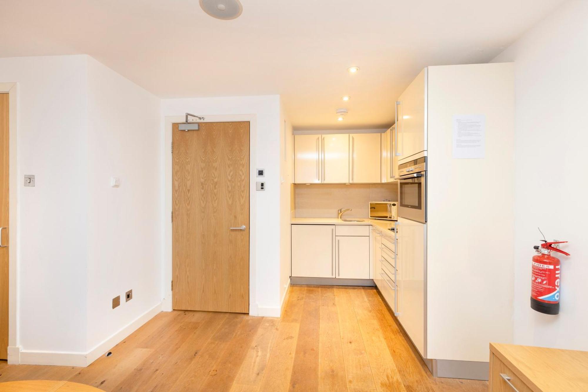 Ferienwohnung Joivy Superb Flats In The Heart Of EDI Exterior foto