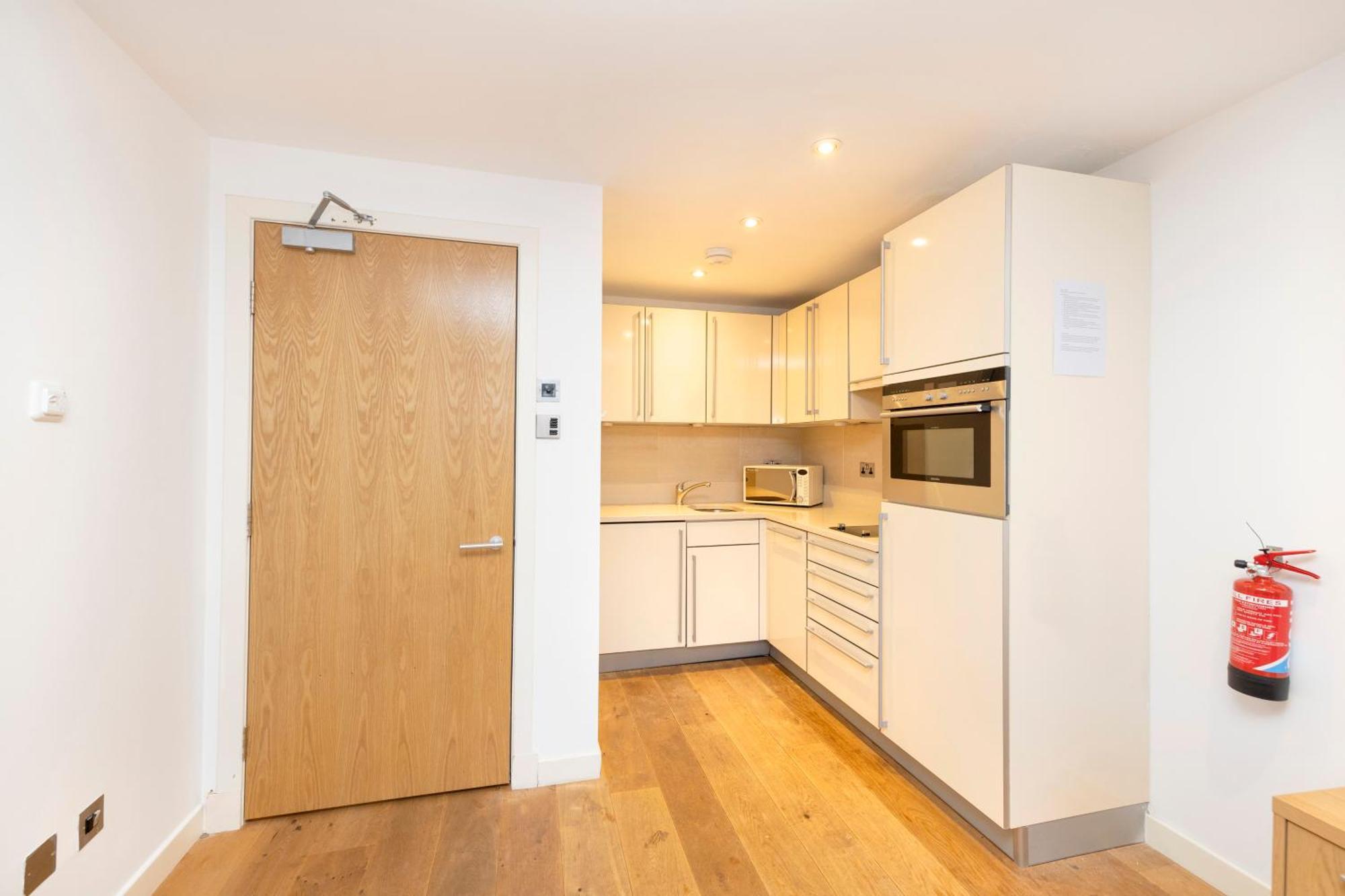Ferienwohnung Joivy Superb Flats In The Heart Of EDI Exterior foto