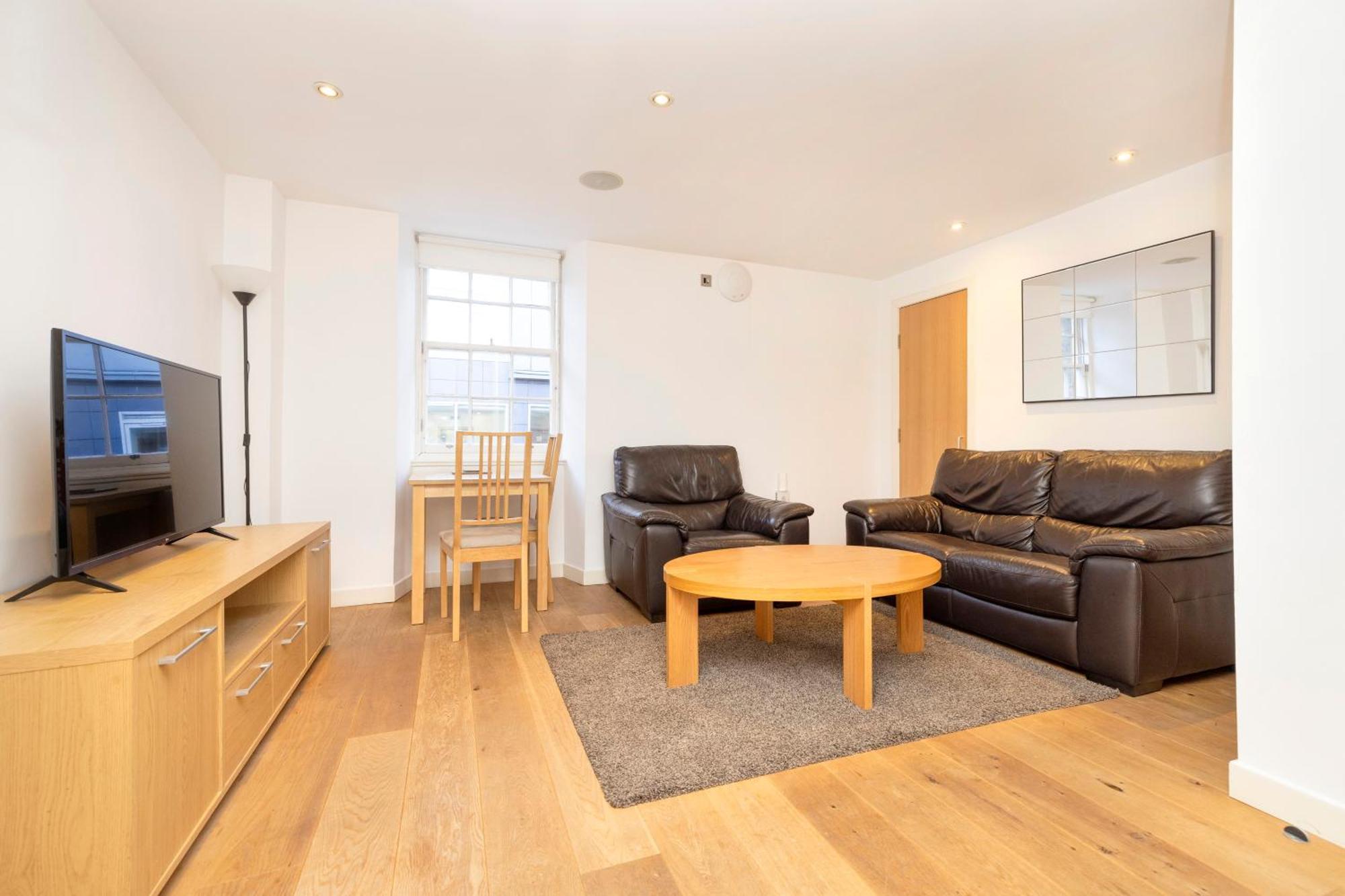Ferienwohnung Joivy Superb Flats In The Heart Of EDI Exterior foto